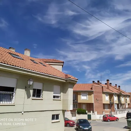 Apartamento Apartamento Con Garaje En Fuensaldana-valladolid Vut-47-166 *