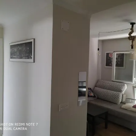 Apartamento Con Garaje En Fuensaldana-valladolid Vut-47-166 *